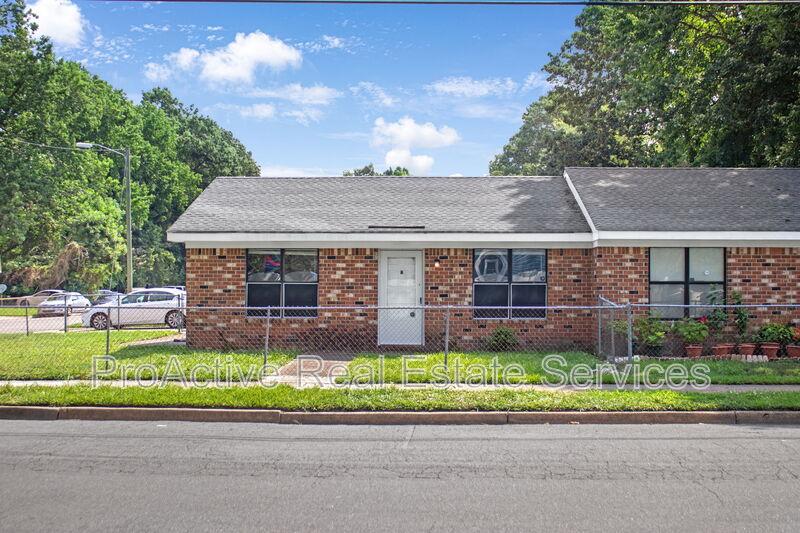 1401 Lois Lane Apt#A 