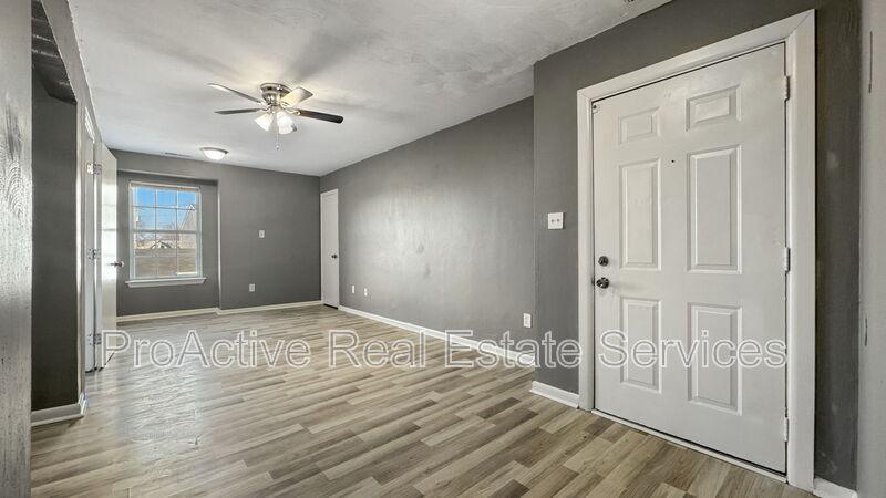 1100 Wilson Rd - 11