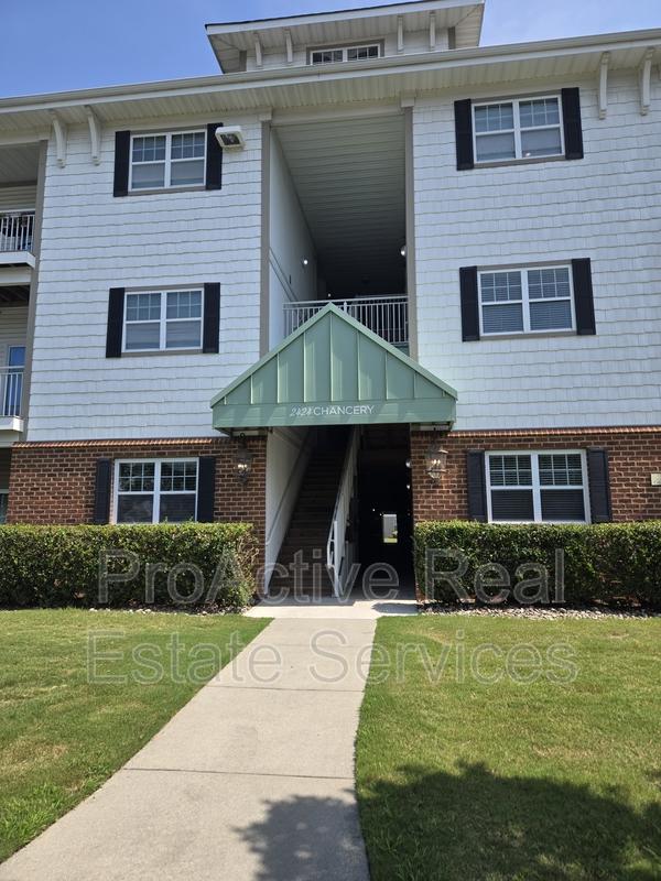 2424 Chancery Ln