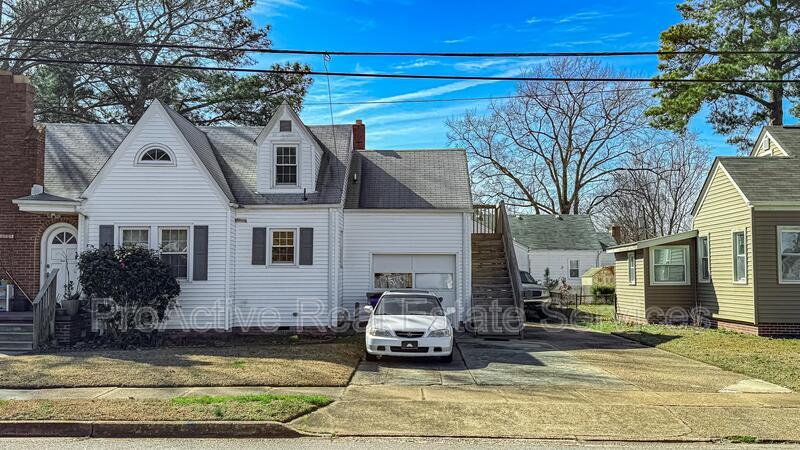 3811 Chatham Circle Unit 1
