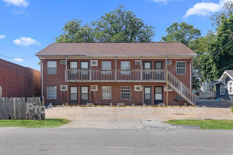 1129 Green St - 6