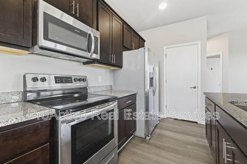 4013 Colley Avenue - 300