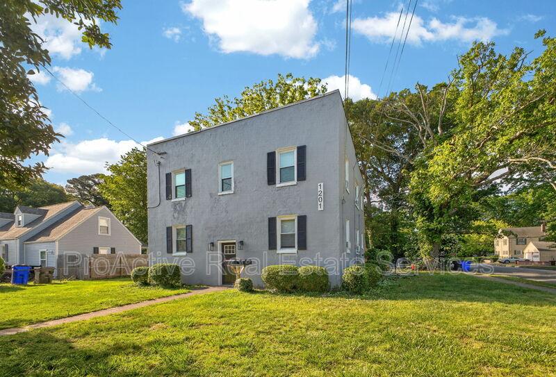 1201 Tallwood Street - 1